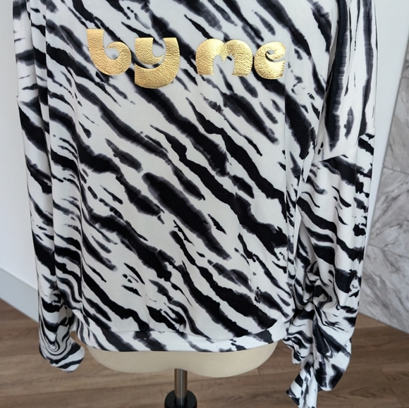 Women's top - Picture 3 of 11